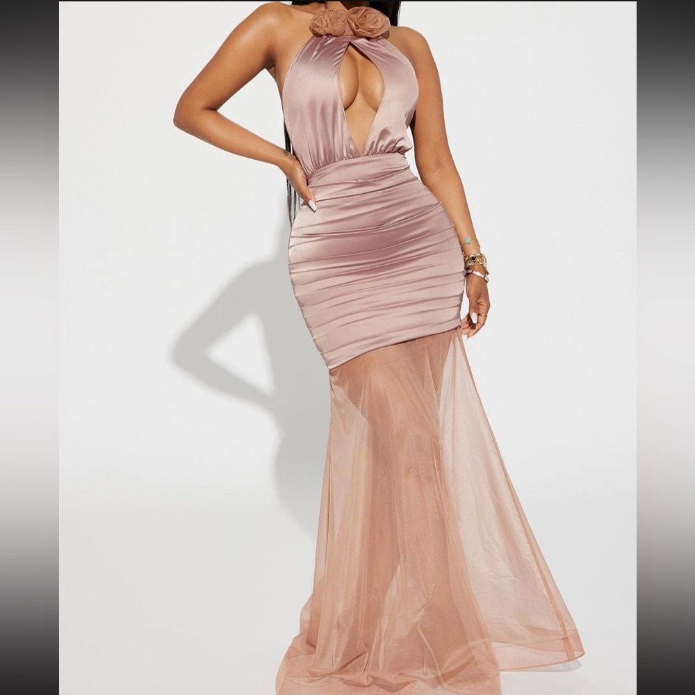 Elegant Mauve Evening Gown